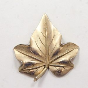 Vintage Trifari Gold Tone Leaf Brooch